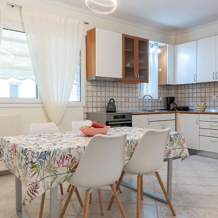 Bright Skg Apartment *