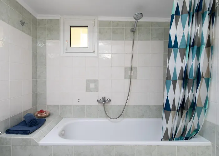 Bright Skg Apartment